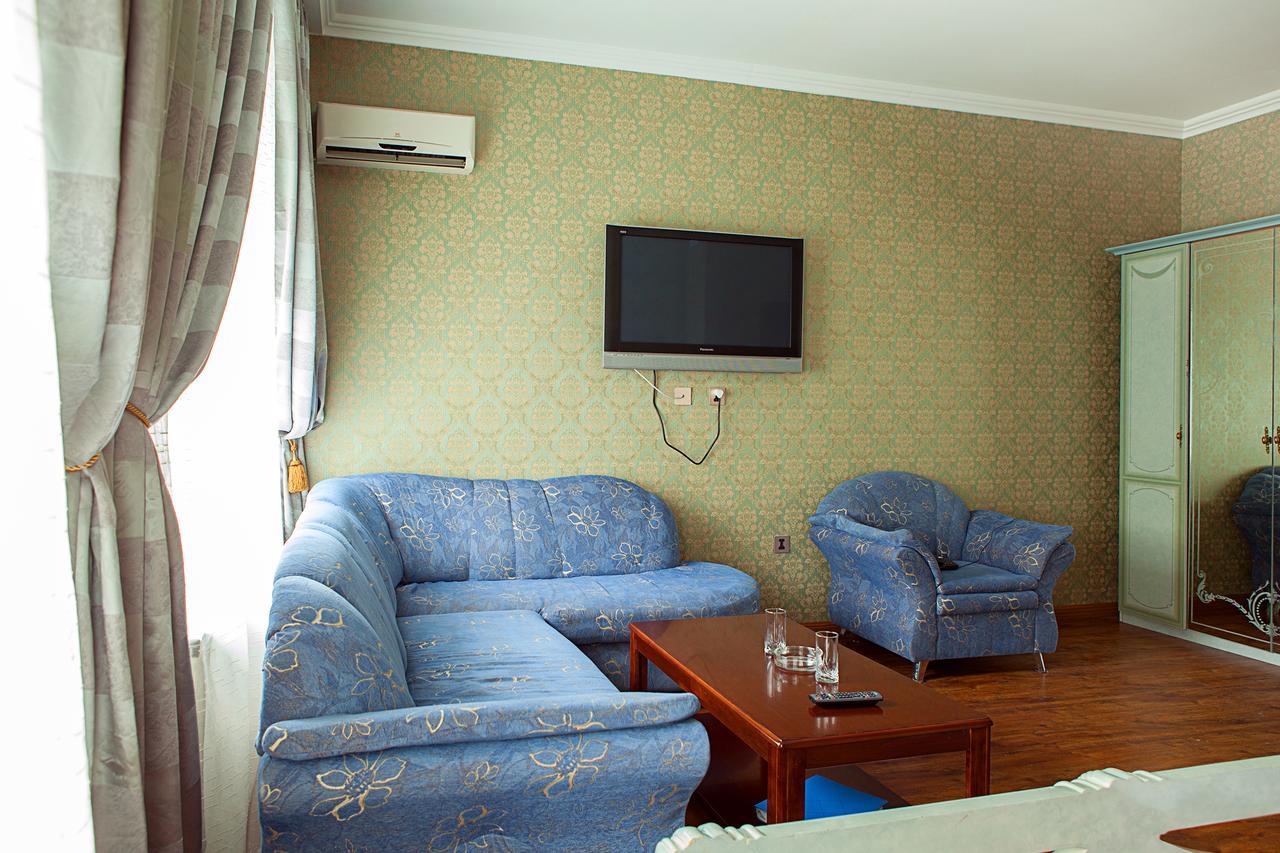 Hotel Topaz Astana Zewnętrze zdjęcie